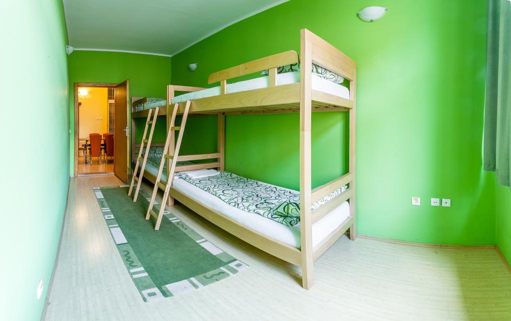 Terasa Vandrerhjem Novi Sad Eksteriør bilde